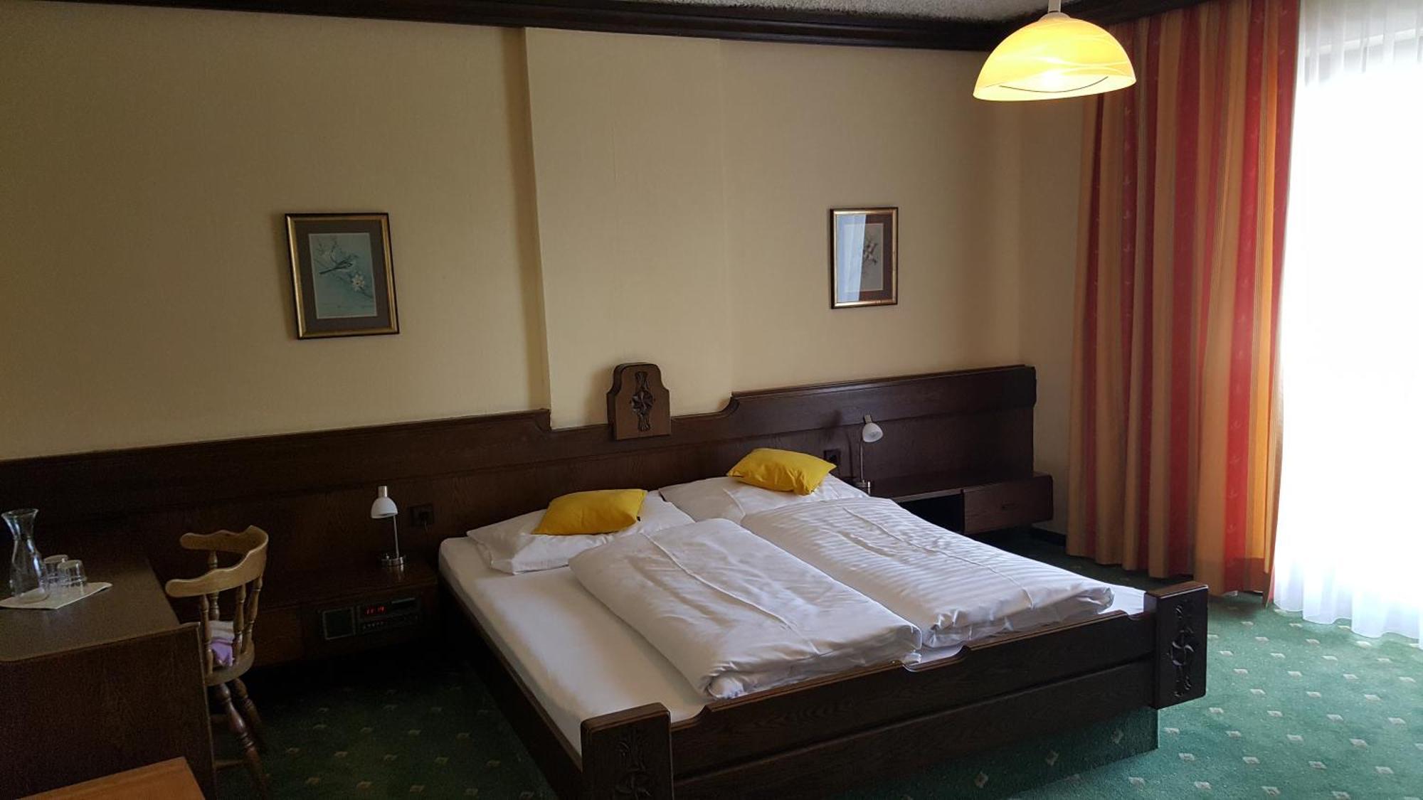 Hotel Kanz Villach Rum bild